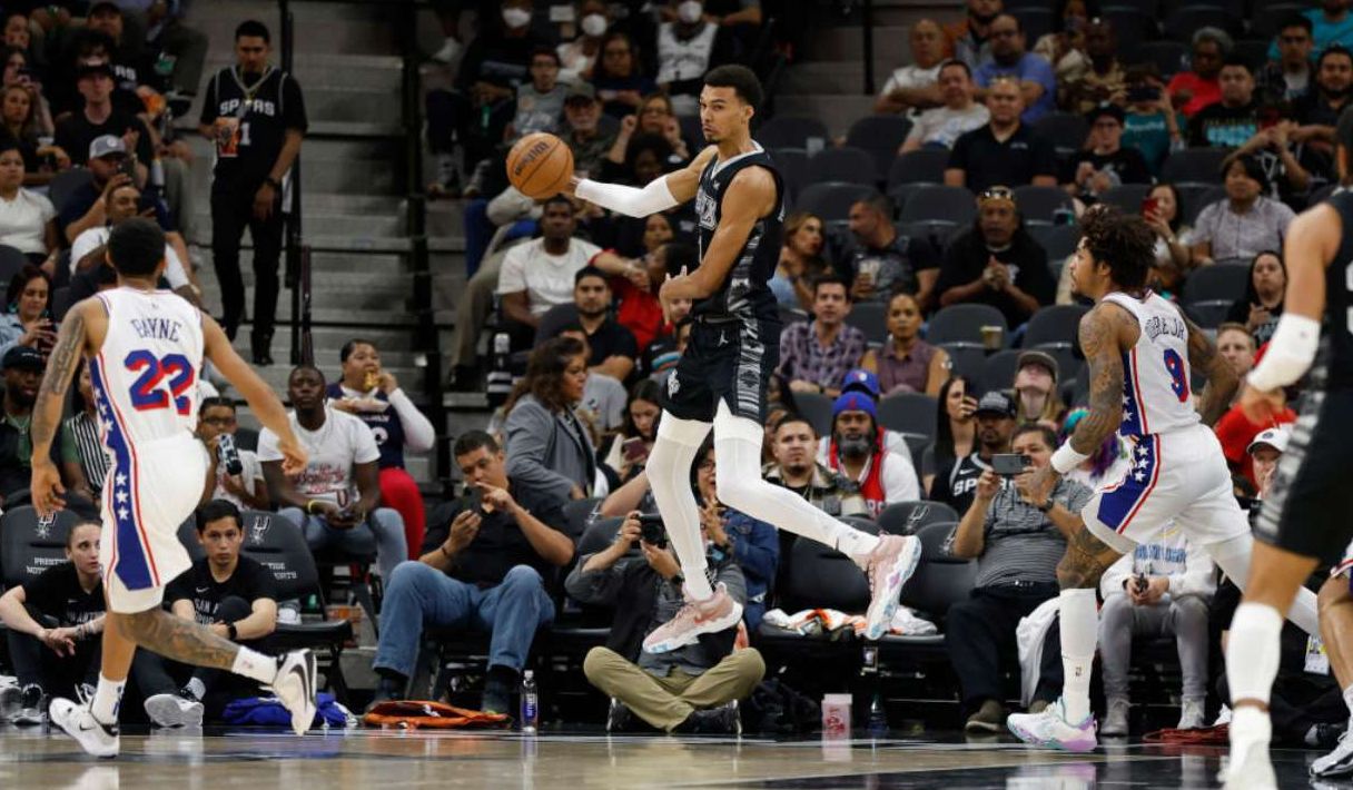 Высокие баскетболисты NBA, которые удивляют игрой без данков - 2